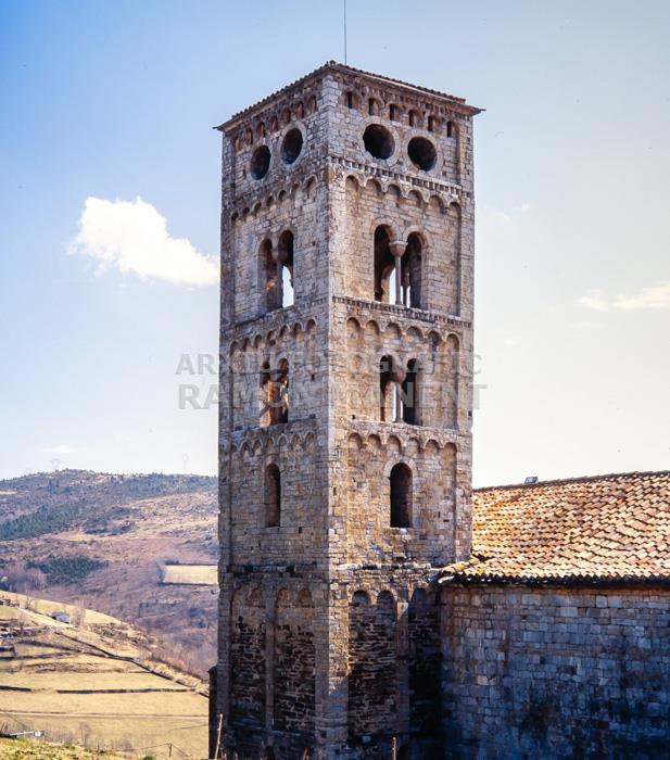 ESGLESIA DE MOLLO S XII CAMPANAR