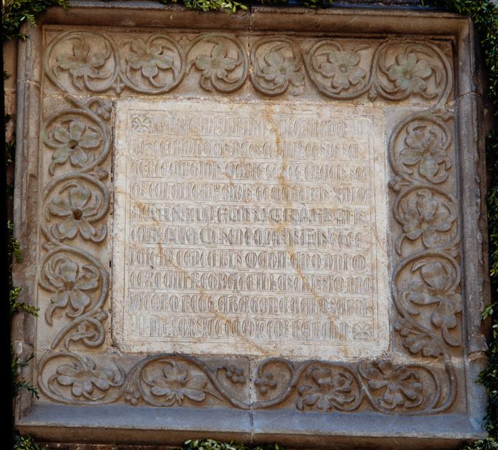 INSCRIPCIO INICI CATEDRAL DE BARCELONA FAÇANA DE SANT IU