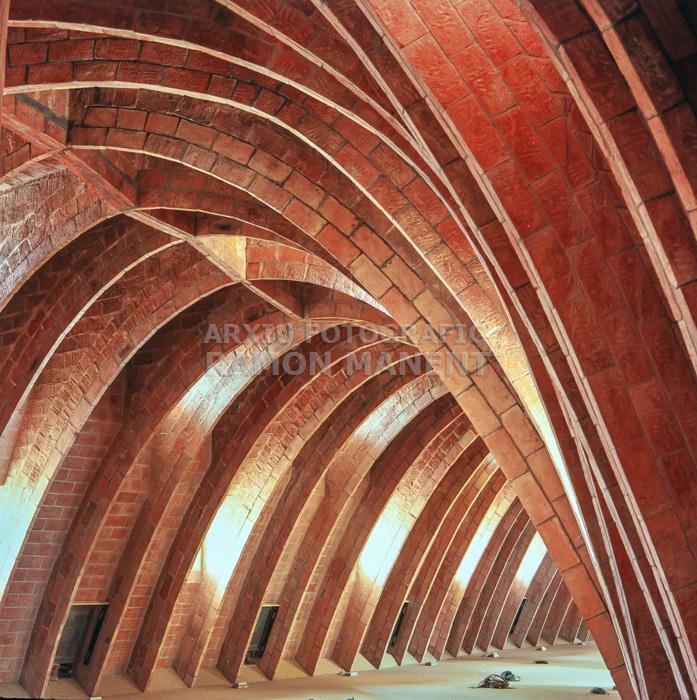 LA PEDRERA GOLFES ESPAI GAUDI SAFAREIG MODERNISME