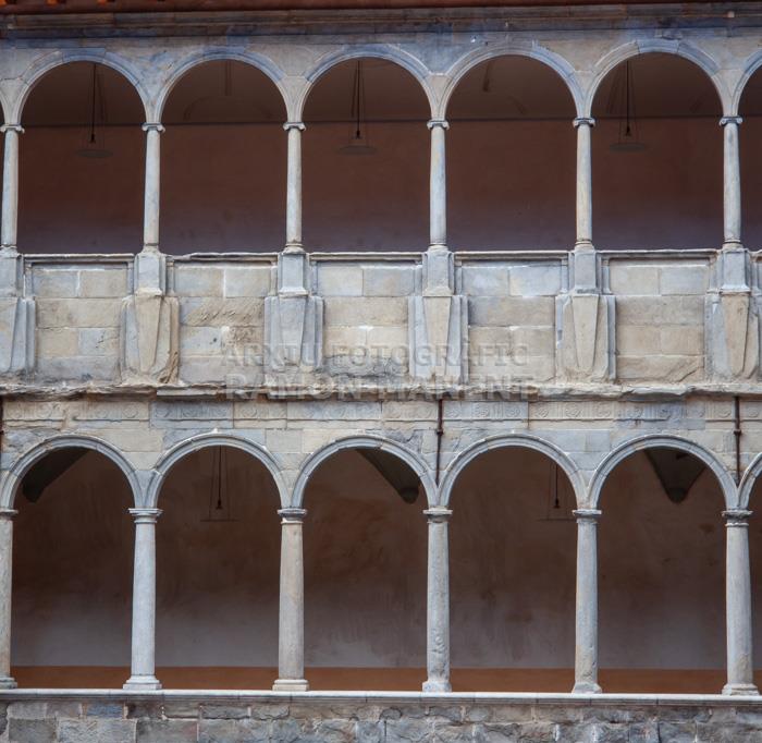 CLAUSTRE CONVENT CARME OLOT