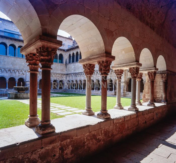 CLAUSTRE DEL MONESTIR DE SANT CUGAT DEL VALLES