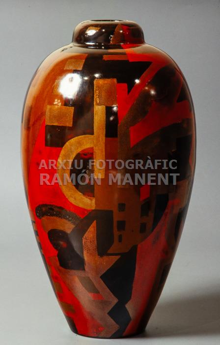 GERRO COURE LACAT BRACONS MADB TECNICA URUSHI 
MUSEU DEL DISSENY 

