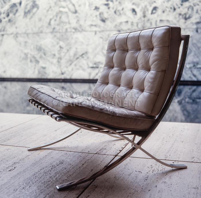 CADIRA BARCELONA 1929 
PAVELLO MIES VAN DER ROHE