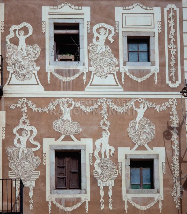 CASA GREMI REVENEDORS BCN XVII ESGRAFIATS
