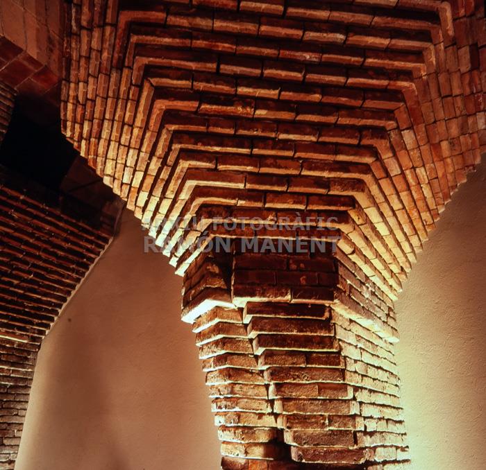 PALAU GÜELL 1888 CAVALLERISSES