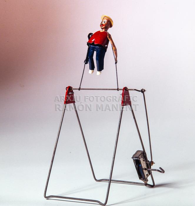 TRAPECISTA JOGUINA MUSEU DEL JOGUET