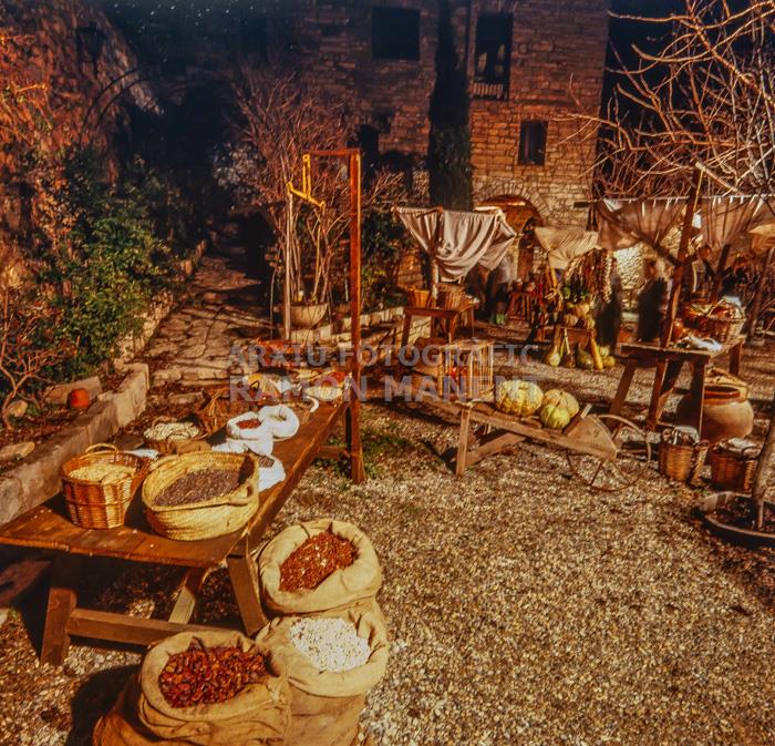 PESSEBRE ST GUIM DE LA PLANA MERCAT