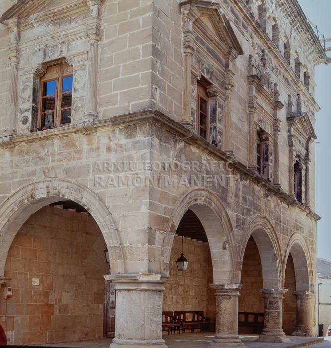 CASA DE LA VILA D´ARNES