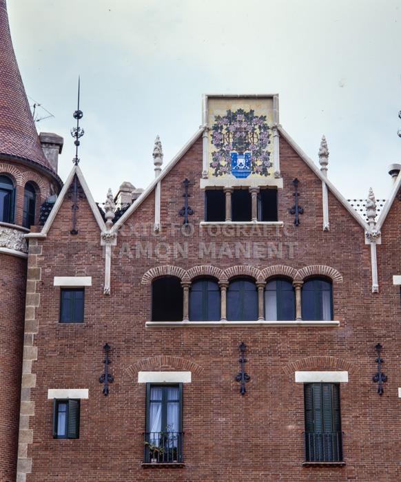 CASA DE LES PUNXES BARCELONA CAN TERRADES