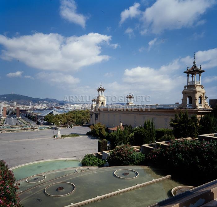 PAVELLONS FIRALS MONTJUIC