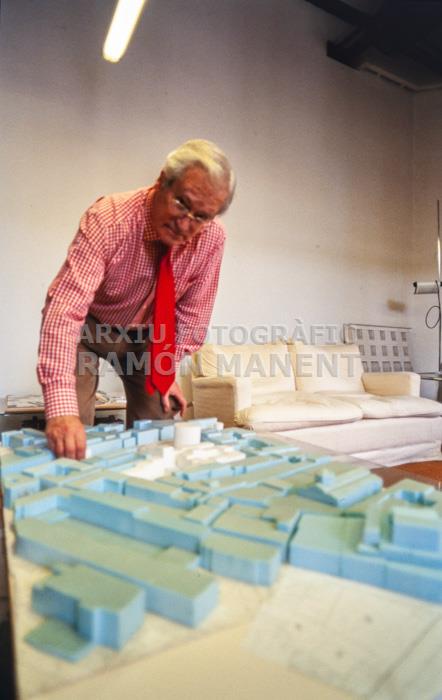 ORIOL BOHIGAS AL SEU RSTUDI