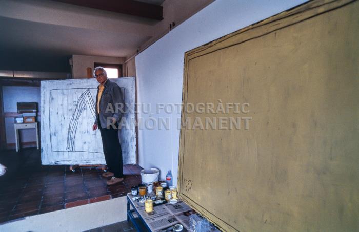 JOAN HERNANDEZ PIJUAN 
AL SEU ESTUDI