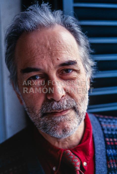 XAVIER BARRAL I ALTET 
A L´ESTUDI DE RAMON MANENT