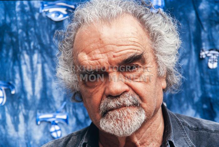 JOSEP GUINOVART AL SEU ESTUDI 2002