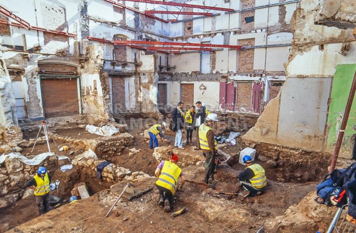 EXCAVACIONS DOMUS DE CAN CRUZATE MATARO