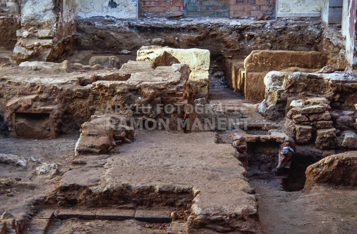 EXCAVACIONS DOMUS DE CAN CRUZATE MATARO