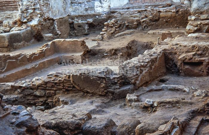 EXCAVACIONS DOMUS DE CAN CRUZATE MATARO