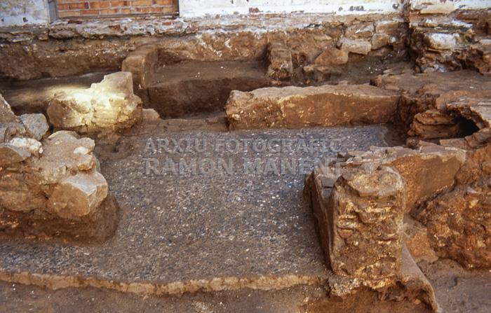 EXCAVACIONS DOMUS DE CAN CRUZATE MATARO