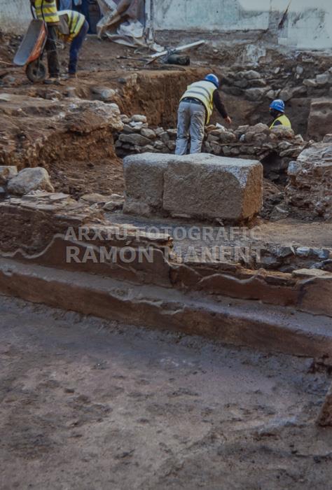 EXCAVACIONS DOMUS DE CAN CRUZATE MATARO