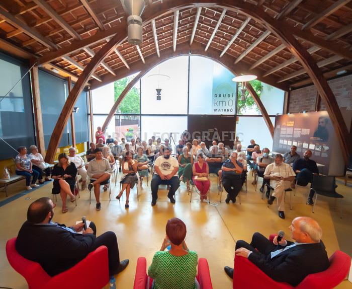 TAULA RODONA SOBRE LLEI DE BARRIS 
NAU GAUDI 
JOSE MONTILLA DAVID BOTE PILAR GONZALEZ-AGÀPITO