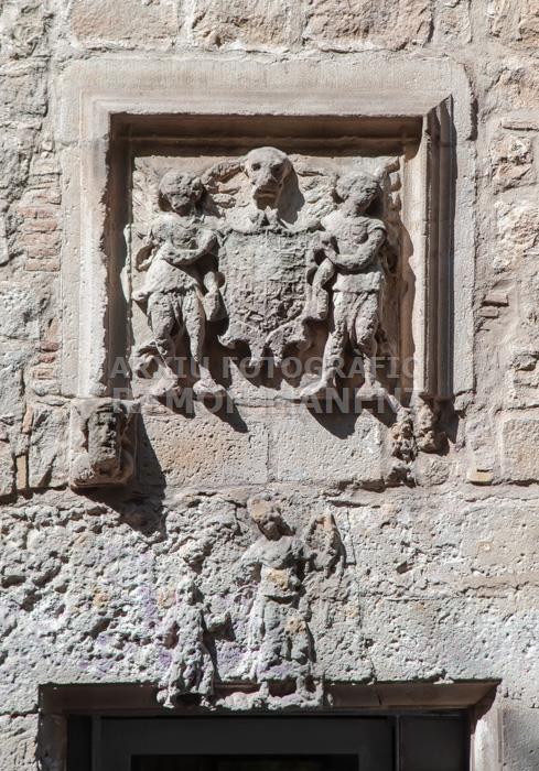 PORTA RENAIXANTISTA CONVENT DELS ANGELS