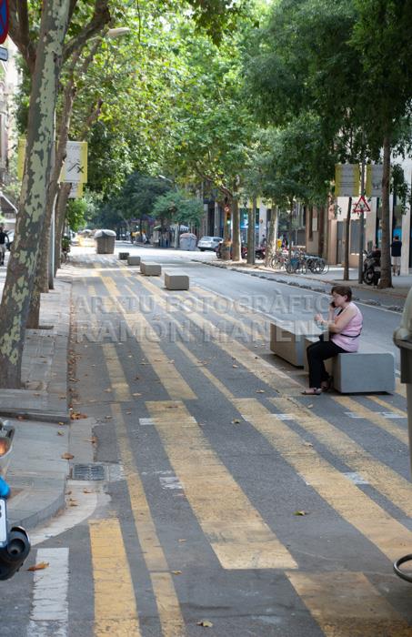 LA CIUTAT DESERTA 
CARRER CONSELL DE CENT