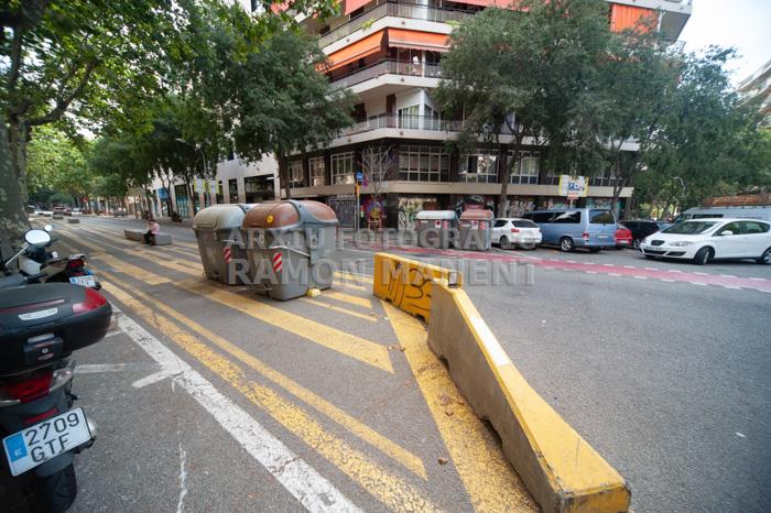 LA CIUTAT DESERTA 
CARRER CONSELL DE CENT