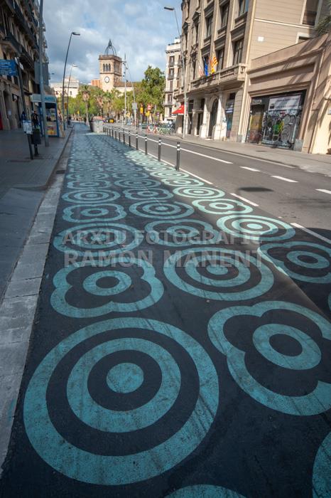 LA CIUTAT DESERTA 
CARRER PELAI