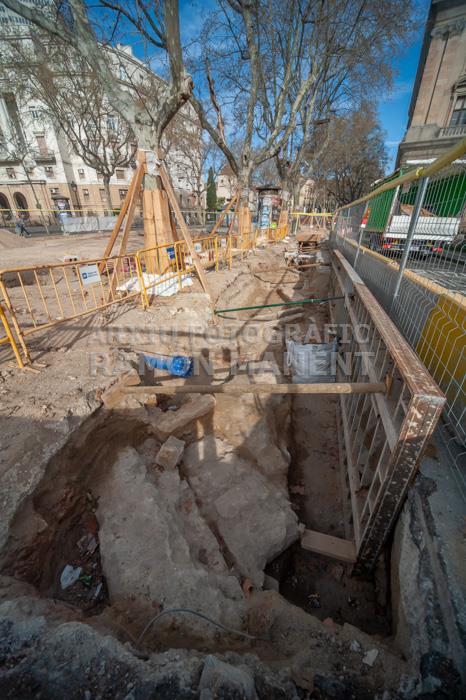 RESTES BALUARD DE BARCELONA 
EXCAVACIONS A LES RAMBLES 2023