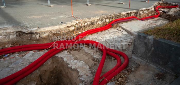 RESTES PAVIMENT DEL PATI D´ARMES DE LA CASERNA DE DRASSANES 
EXCAVACIONS PORTAL DE LA PAU 2023