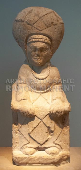 D-DAMA SEDENTE-PROCEDENT DEL CERRO DE LOS ANGELES MONTALEGRE DEL CASTILLO CACERES 
MUSEO ARQUEOLÓGICO NACIONAL