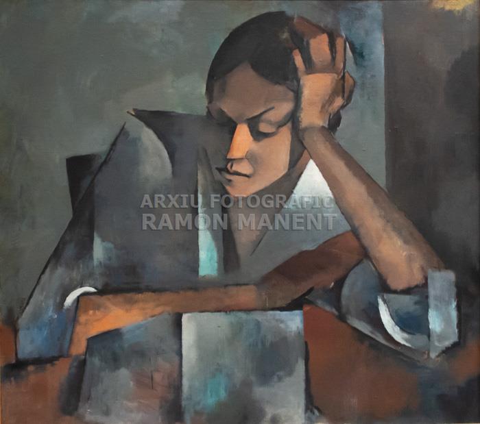 -DONA APOIADA A UNA TAULA-
MUSEO NACIONAL REINA SOFIA