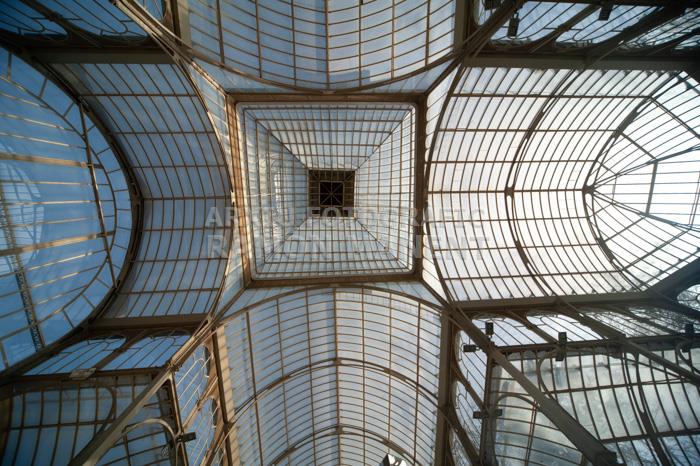 PALACIO DE CRISTAL PARQUE DEL RETIRO MADRID