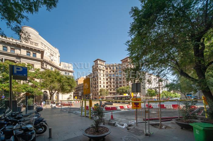 OBRES VIA LAIETANA PLAÇA ANTONI MAURA