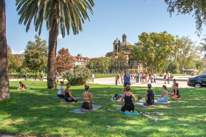 PARC DE LA CIUTADELLA FENT IOGA