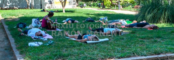 PARC DE LA CIUTADELLA FENT IOGA