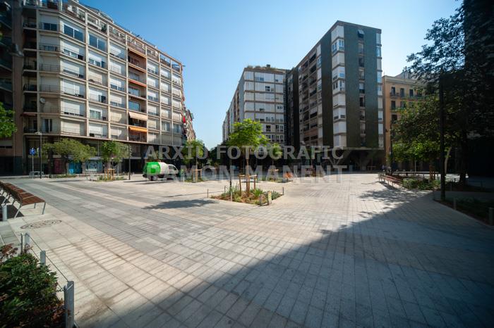 CARRER CONSELL DE CENT 
ILLES VERDES