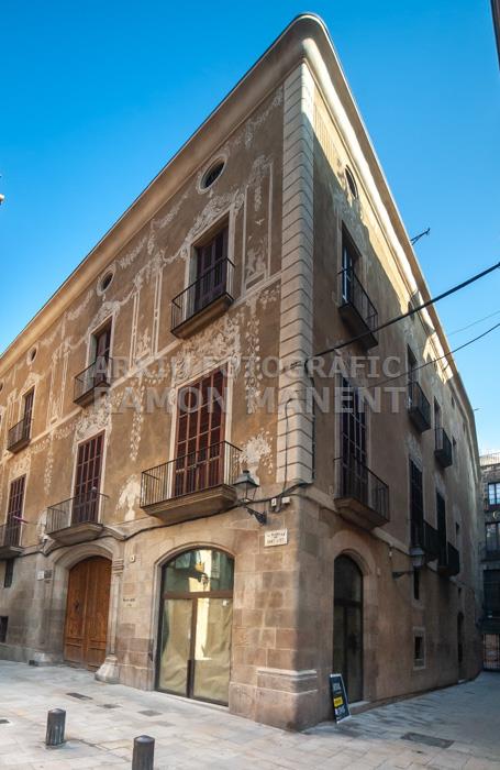 PALAU MOIXÓ PLACETA DE SANT JUST