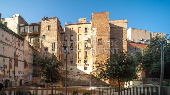 TORRES MURALLA ROMANA C/SUB TENIENTE NAVARRO