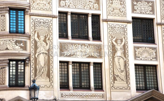 CASA ESGRAFIADA VIA LAIETNA