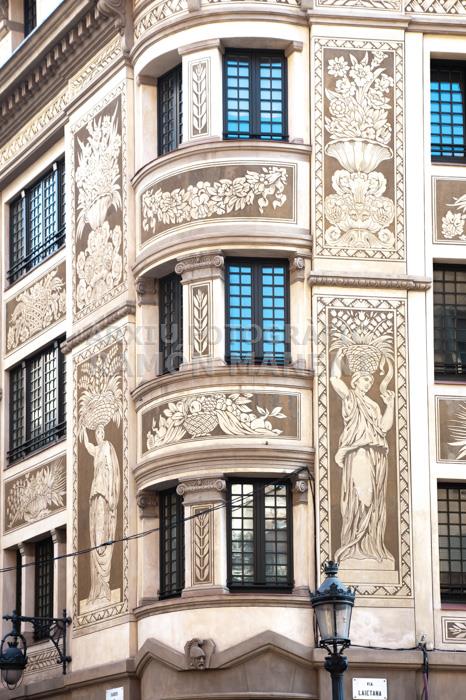 CASA ESGRAFIADA VIA LAIETNA