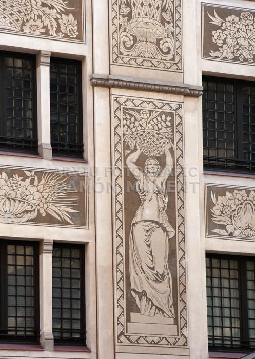 CASA ESGRAFIADA VIA LAIETNA