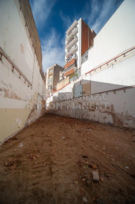 CASA ENDERROCADA CARRER SANT ISIDOR MATARO