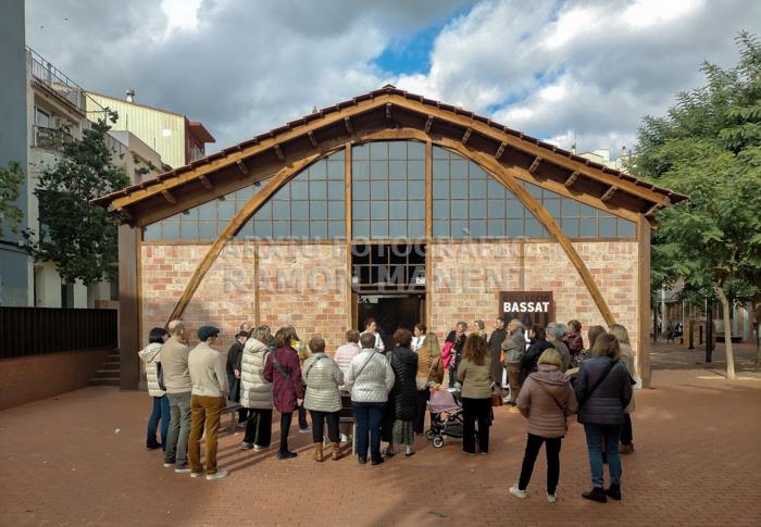 NAU GAUDI REPRESENTACIO TEATRELITZADA DE DUES TREBALLADORES DE LA COOPERATIVA OBRERA MATARONENSE I DE CAN MARFA