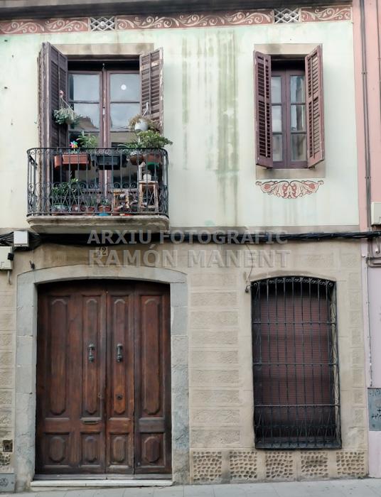 FAÇANA I FINESTRA CARRER SANT JOAQUIM 42 MATARO