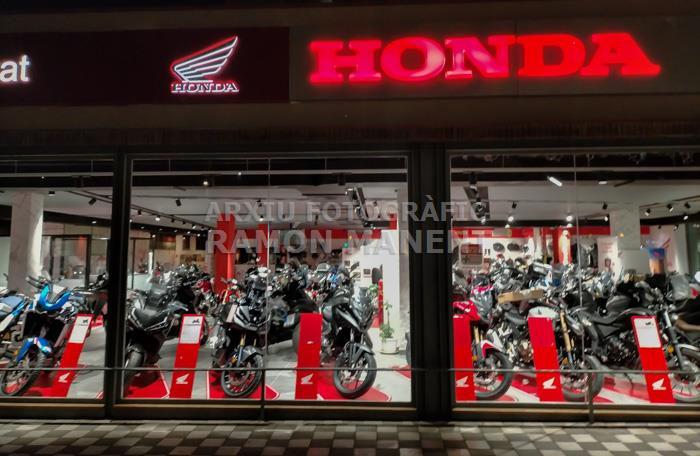 BOTIGA MOTOS HONDA AVGDA LLUIS COMPANYS 1 MATARO