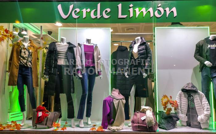 APARADOR BOTIGA VERDE LIMON 
AVINGUDA GATASSA MATARO