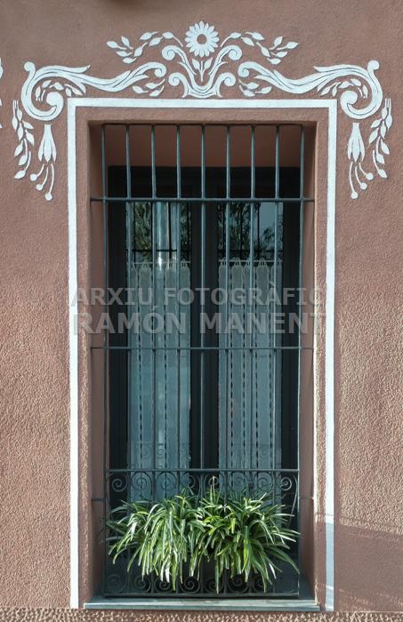 FINESTRA CARRER BALMES MATARO