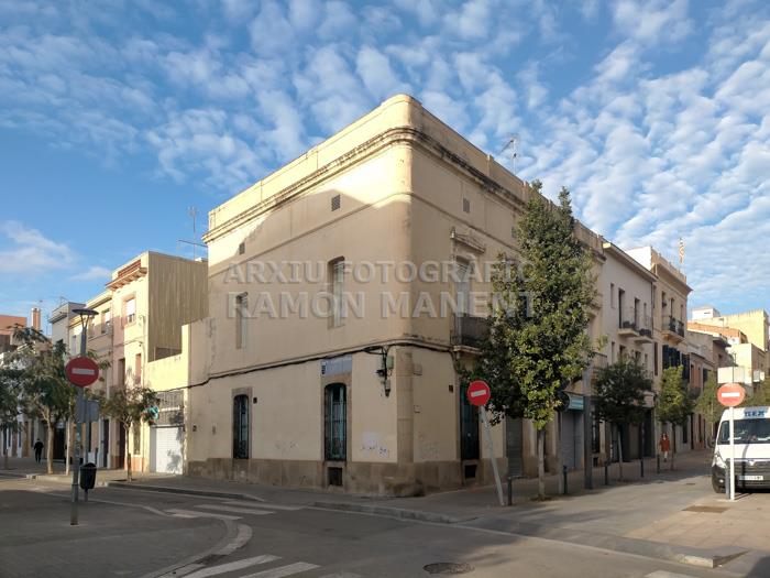 EDIFICI CARRER BALMES/DAMIÀ CAMPENY 
MATARO