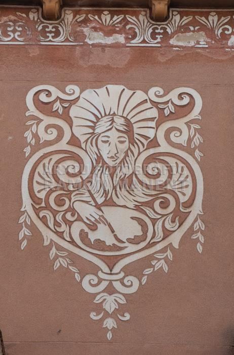 ESGRAFIAT CASA PINTOR ANTONI BOIX CARRER DE CUBA MATARO